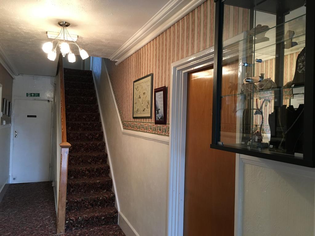 Carisbrooke House Hostal Sandown Exterior foto