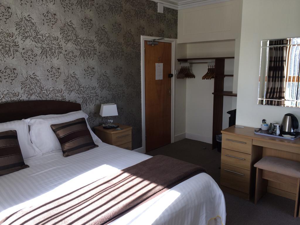 Carisbrooke House Hostal Sandown Habitación foto